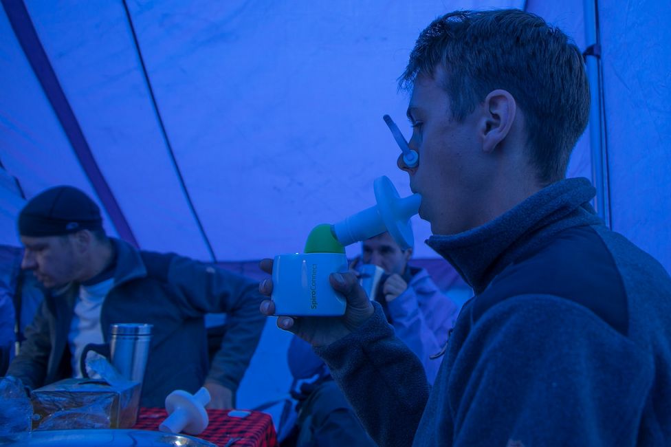 Messung der Lungenfunktion – (Krisztian Balogh) Messung der Lungenfunktion – (Krisztian Balogh)