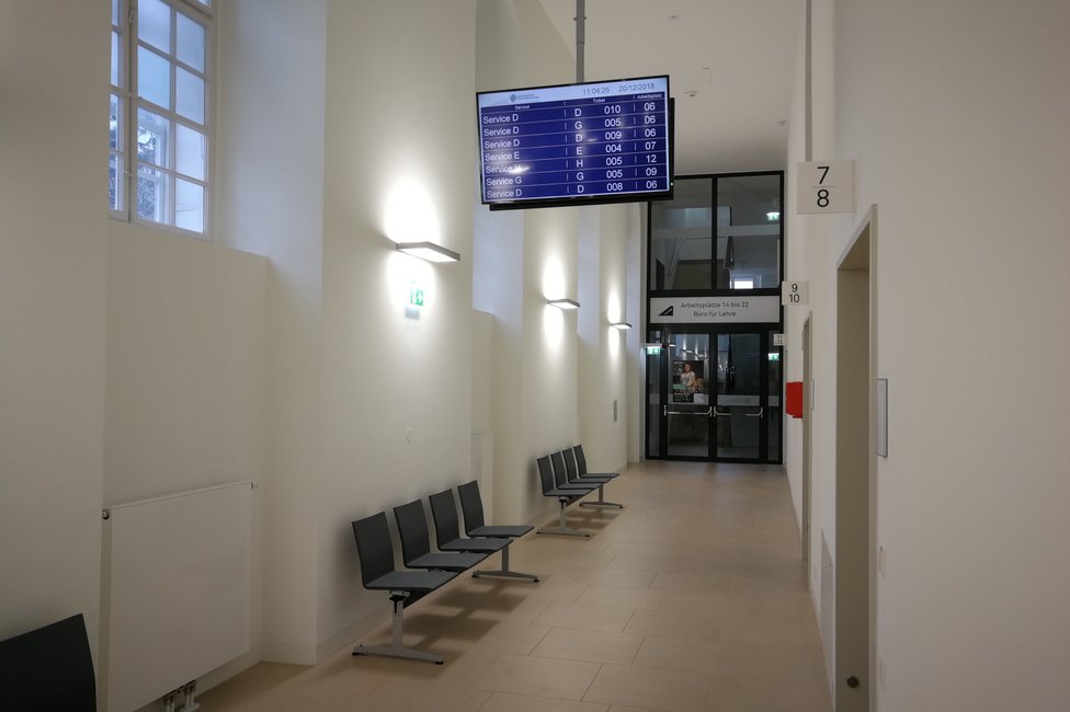 Gang/Wartebereich Erdgeschoss Studienabteilung